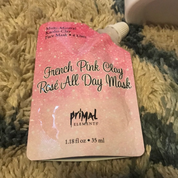 Primal elements body scrub, mask and bath salts - Picture 2 of 4